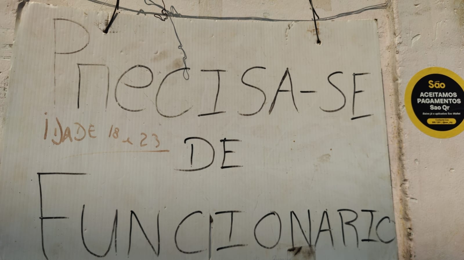 Vagas para Ajudante de Armazém