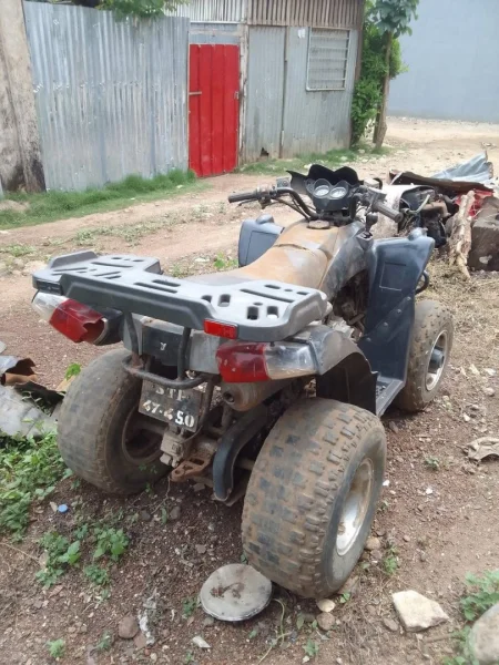 Moto 4